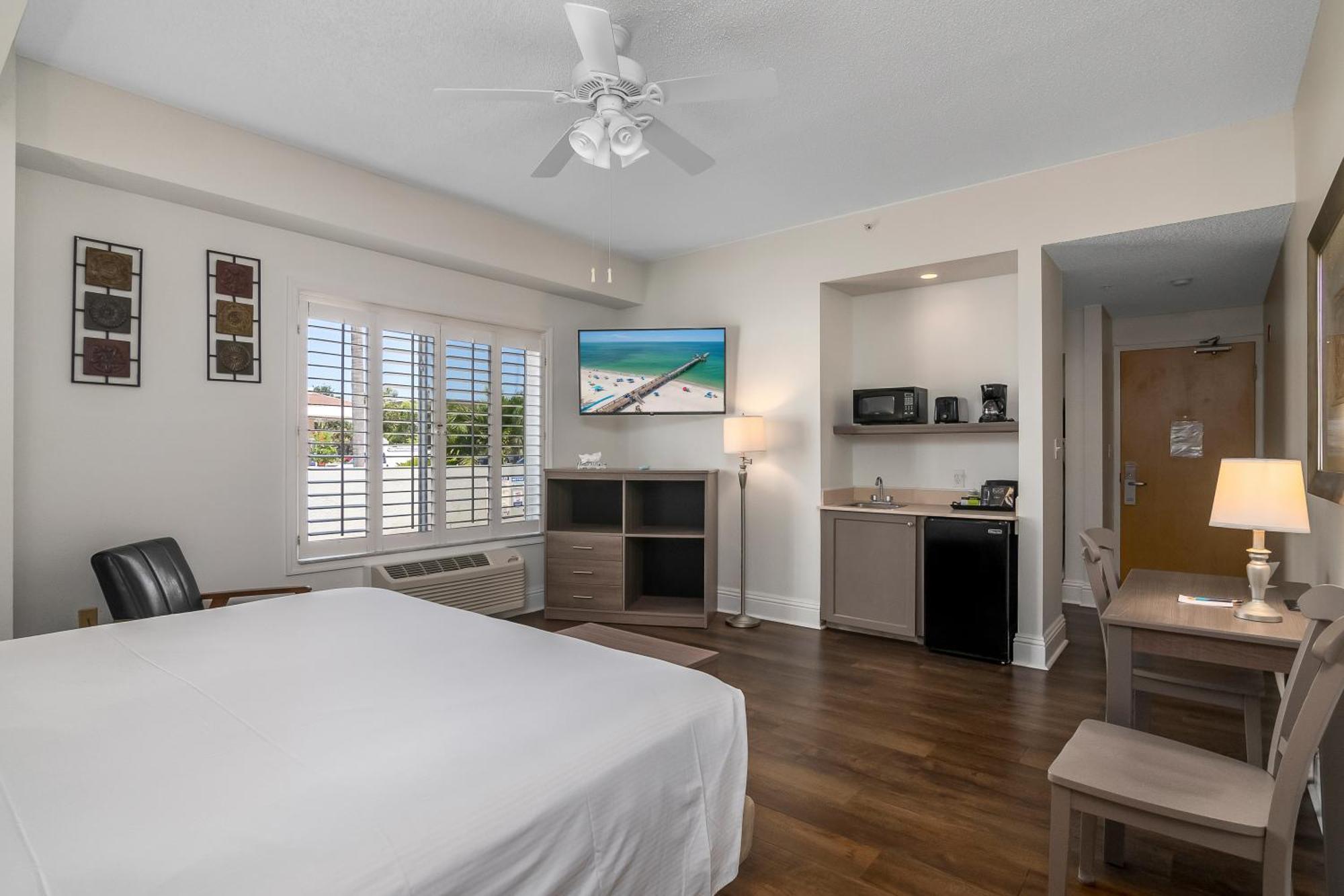 Naples Park Central Hotel Eksteriør billede