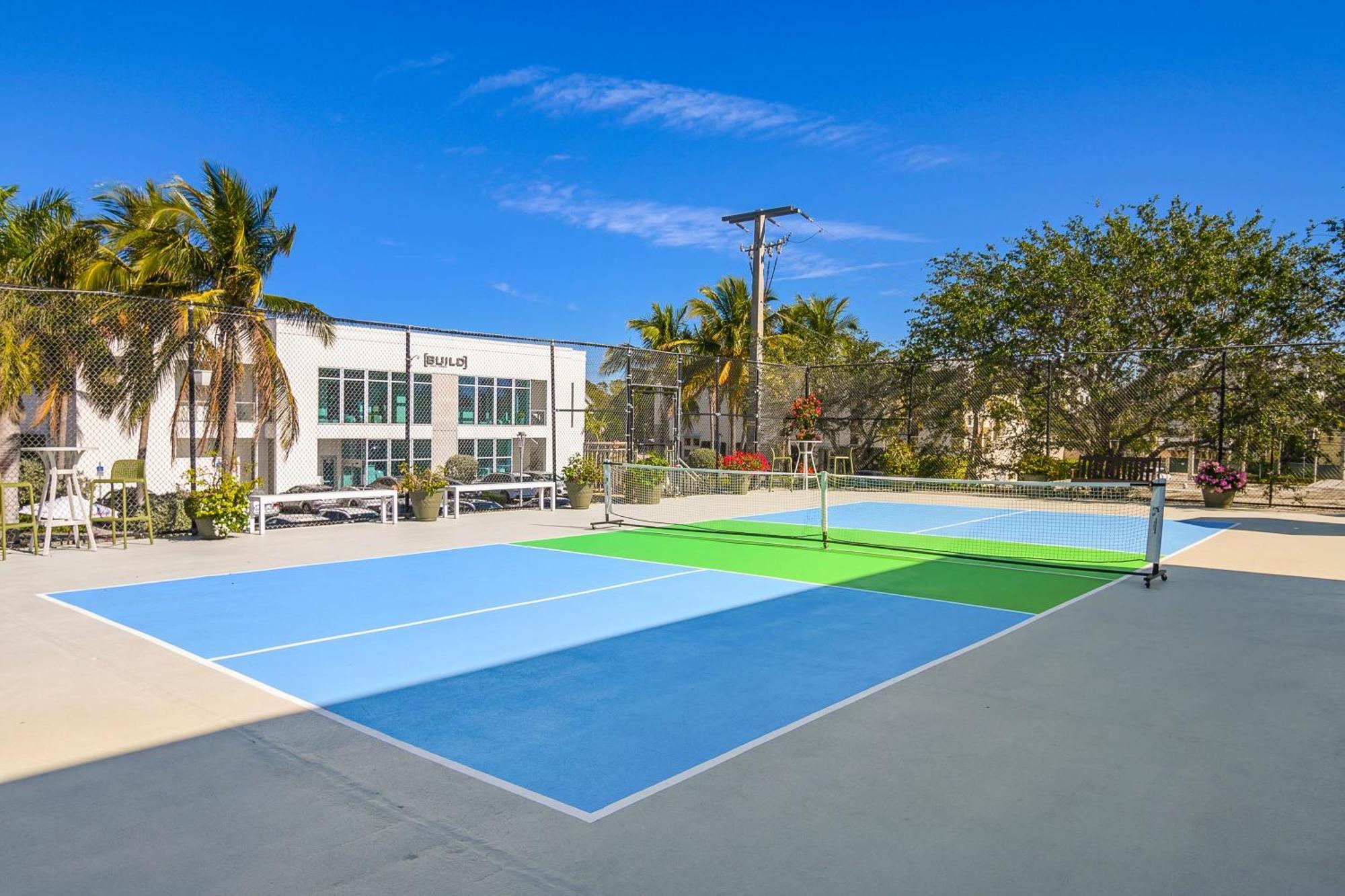 Naples Park Central Hotel Eksteriør billede