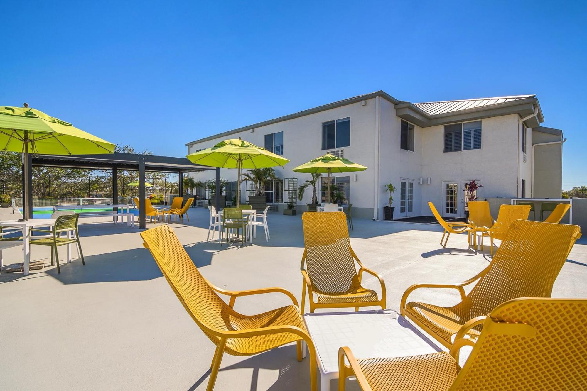 Naples Park Central Hotel Eksteriør billede