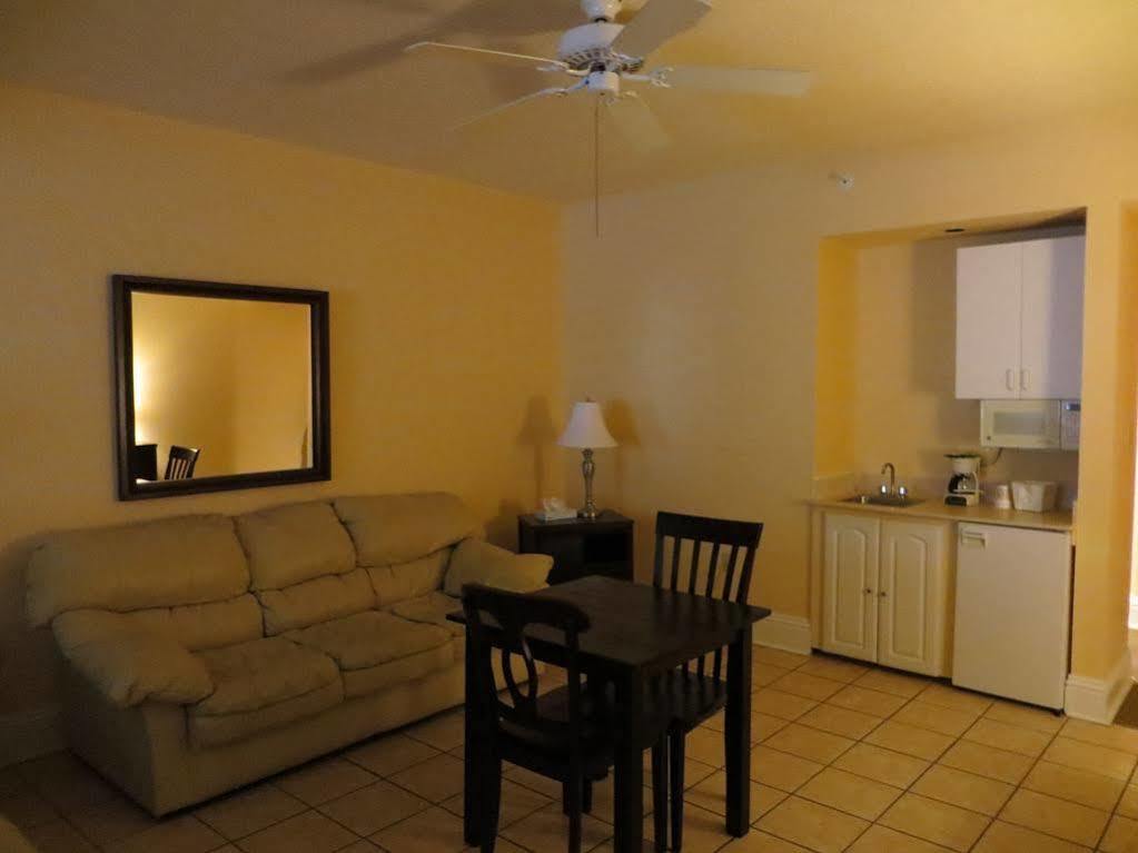 Naples Park Central Hotel Eksteriør billede